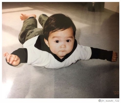 鈴木仁「20歳になりました」幼少期ショット公開に反響