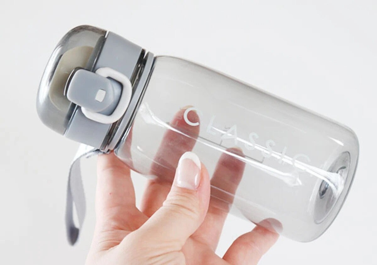 100均で売ってるって信じられない！「ただの水筒じゃなかった…！」欲しい機能が全部入り！