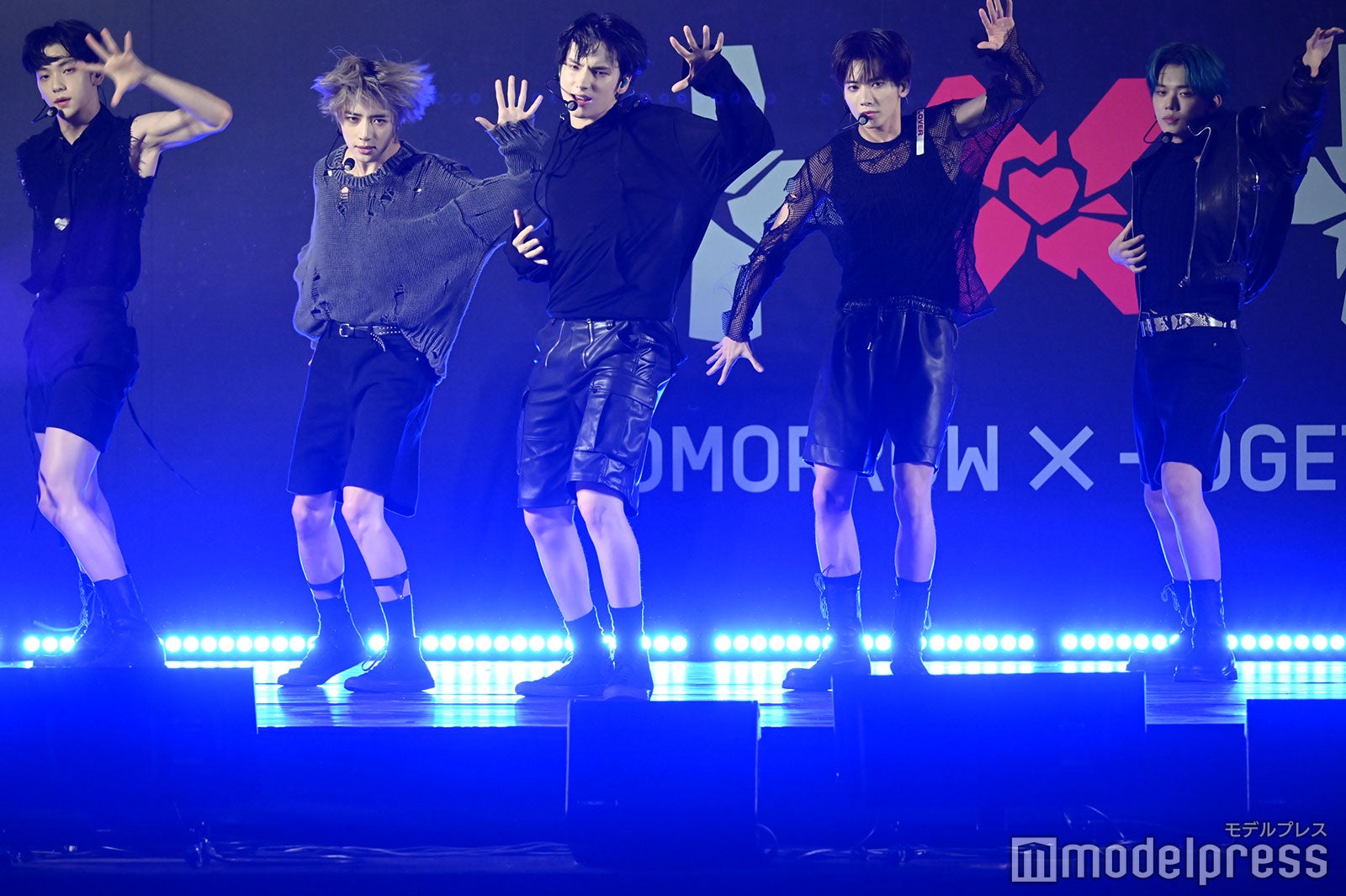 TOMORROW X TOGETHER（C）モデルプレス