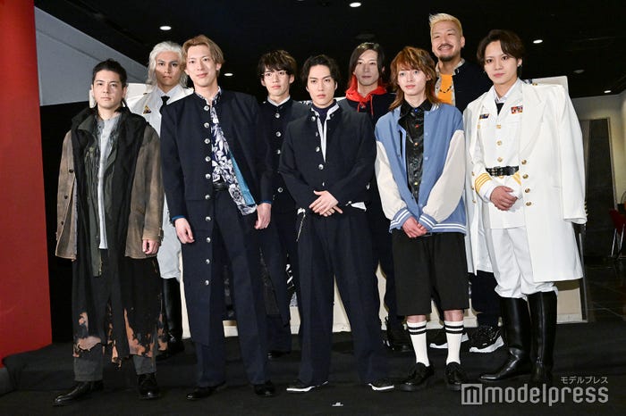 (左上から時計回りに)龍、田村升吾、山崎晶吾、うえきやサトシ、佐藤流司、新谷聖司、藤原樹、北園涼、中村誠治郎(C)モデルプレス