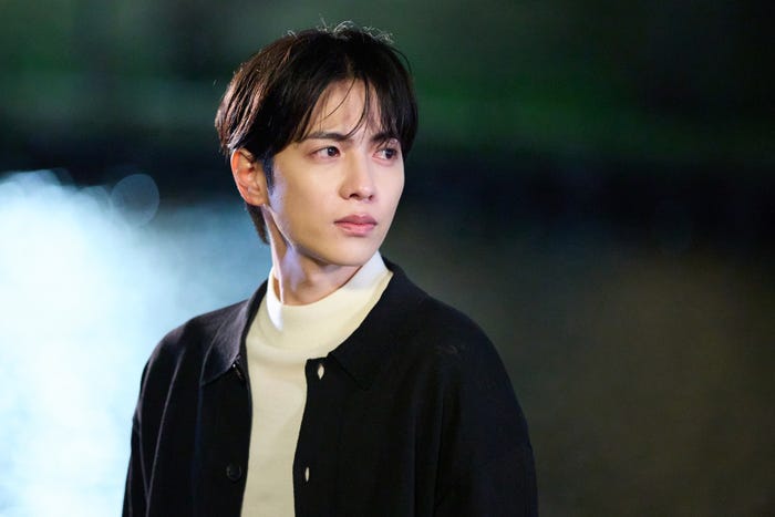 志尊淳「10回切って倒れない木はない」第1話(C)日本テレビ