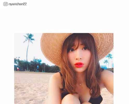 小嶋陽菜、美谷間チラリSEXYショット マシュマロボディに「寒さも吹っ飛ぶ」「たまらない」の声