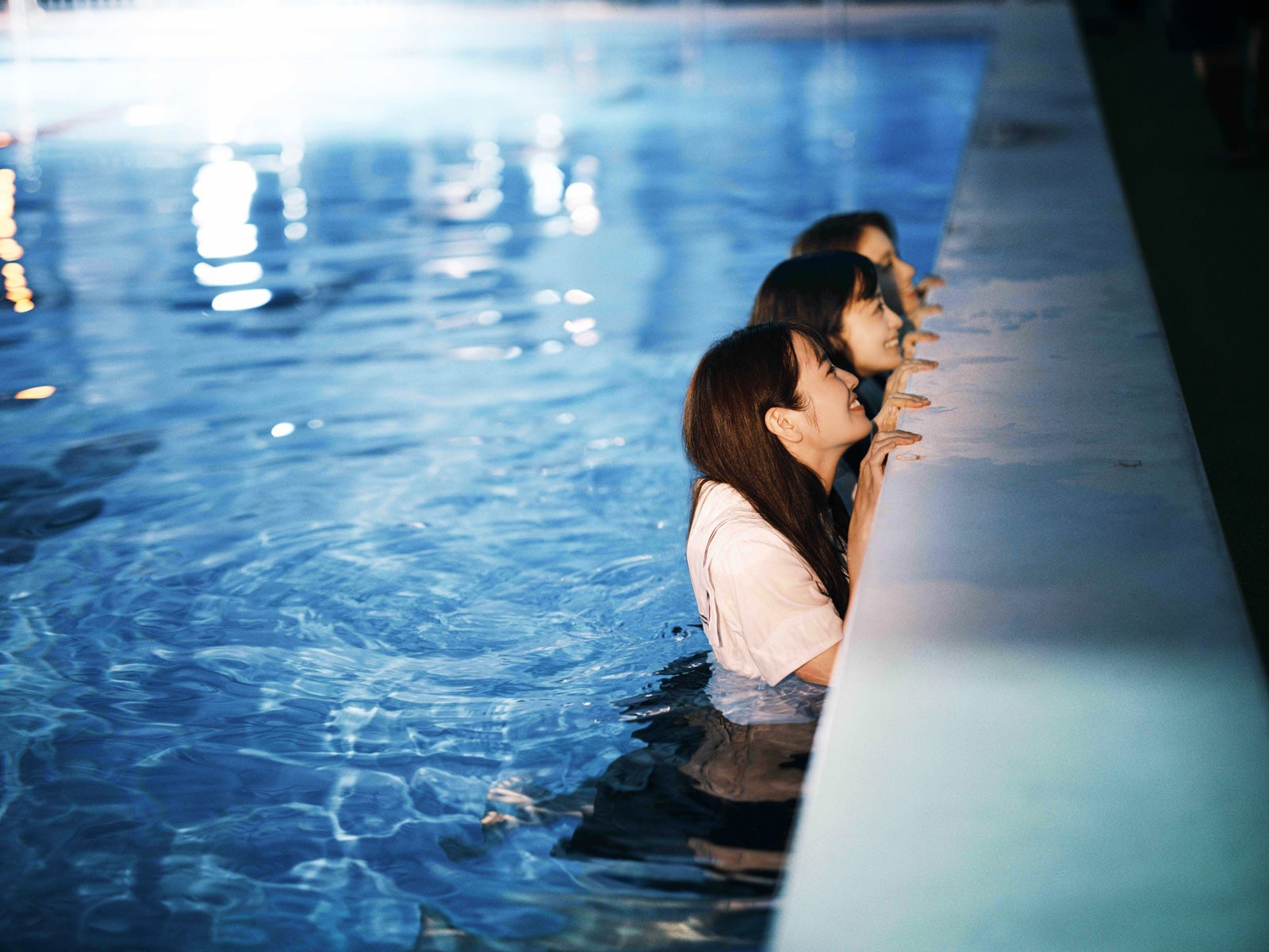 横田真悠、橋本環奈、山本舞香（C）2022「カラダ探し」製作委員会