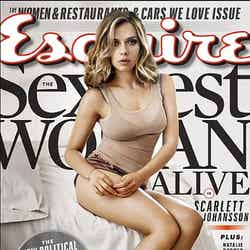 米『エスクワイア』誌の最もセクシーな女性に選ばれたスカーレット・ヨハンソン。（『エスクワイア』ホームページより）