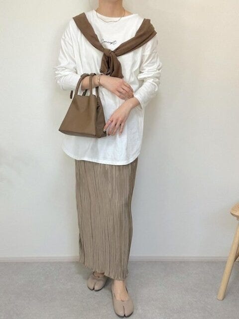 淡色コーデ　夏