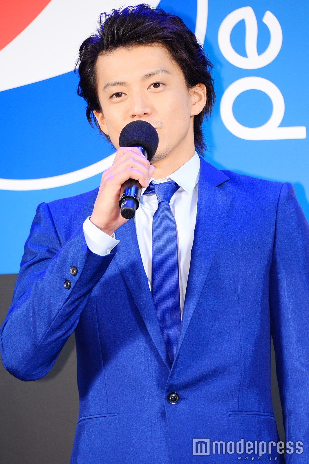 小栗旬（C）モデルプレス