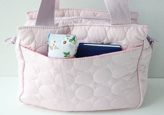 ちいかわキルティングバッグ背面ポケット