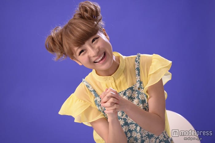 鈴木奈々が出演する「バイトルドットコム」新CM「ストレートトーク篇」より