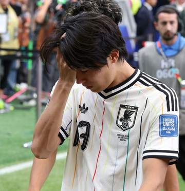 涙の中村敬斗「もっとできた」オランダ戦同点弾など初W杯で躍動も悔しい結末「今日は何もできなかった。悔しい」