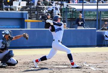 来秋ドラフト候補の横浜・川上が1安打1打点 吉野スカウト「いい選手」日米7球団視察