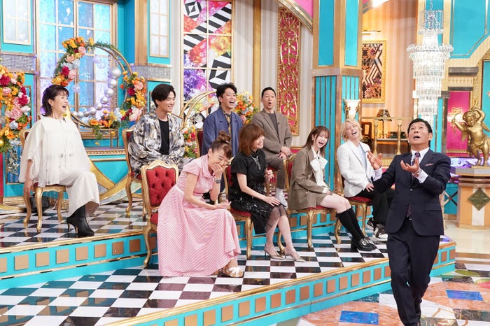 (後列左から)磯野貴理子、井上芳雄、後藤輝基、東野幸治(前列左から)太田光代、松本伊代、桜田ひより、手越祐也、明石家さんま(C)日本テレビ