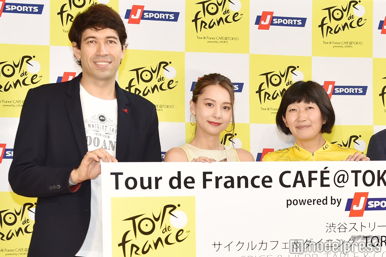 サッシャ、Niki、川村エミコ（C）モデルプレス