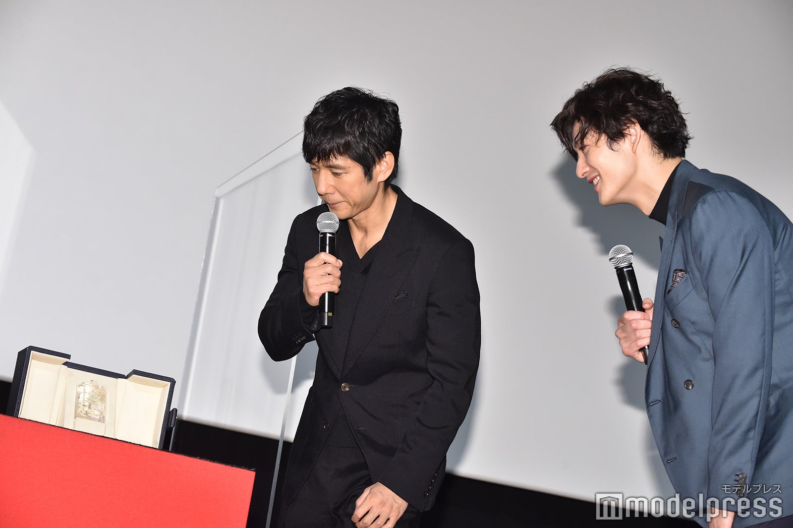 西島秀俊、岡田将生（C）モデルプレス