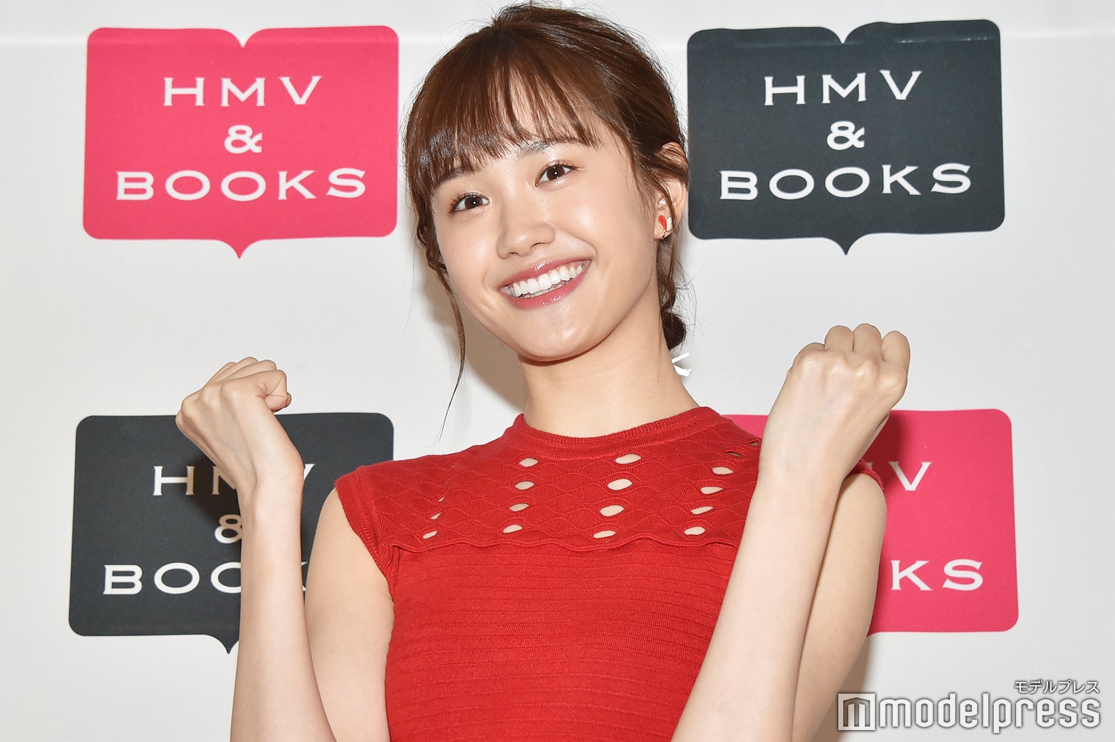 尾碕真花（C）モデルプレス