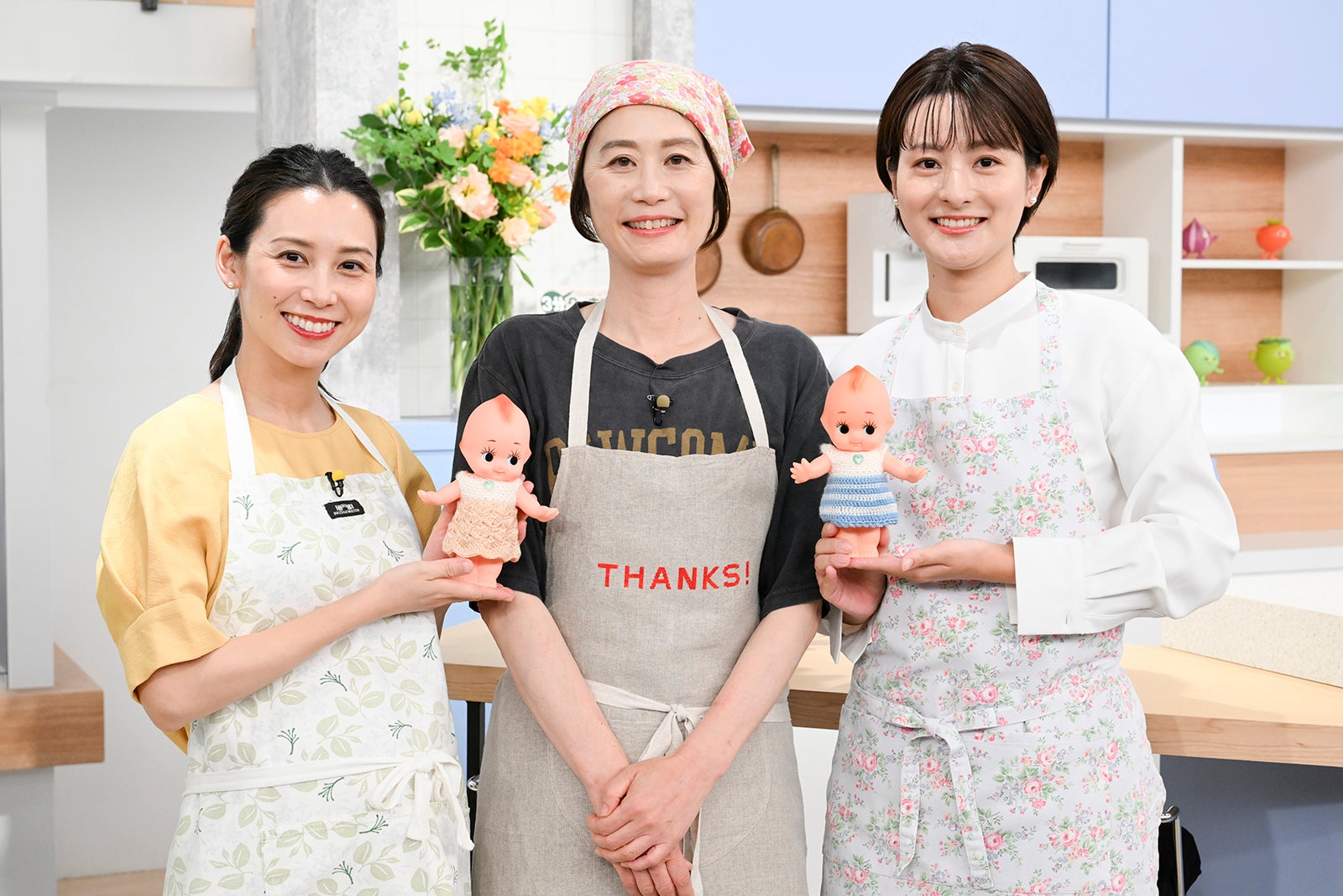 杉野真実アナ、小林まさみ先生、徳島えりかアナ（C）日本テレビ