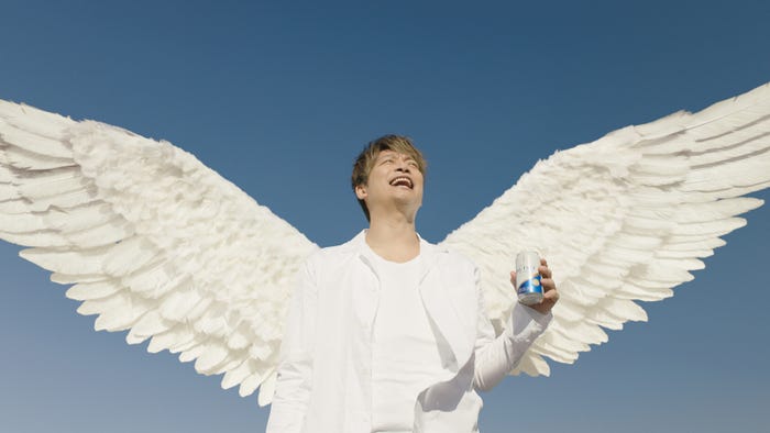 新テレビCM『生きてるっ!』篇より(提供写真)