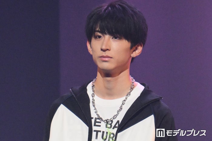 「今日好き」まえだしゅん、話題の美人姉とのディズニーショット公開「似てる」「美男美女」の声
