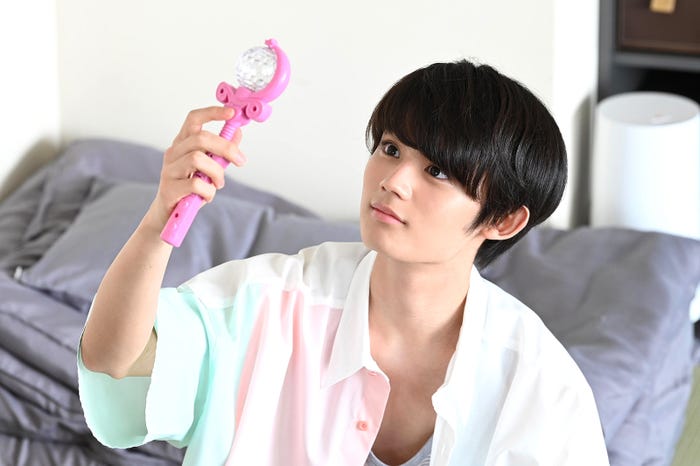 藤原大祐/ドラマ「おじさんはカワイイものがお好き。」第1話より(画像提供:読売テレビ)