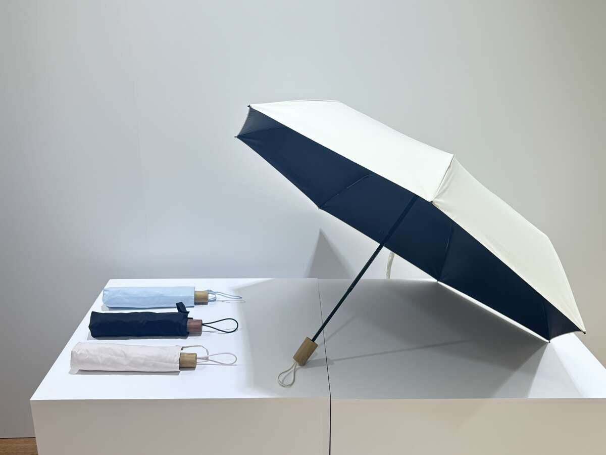 ユニクロ　展示会　UV対策　日傘