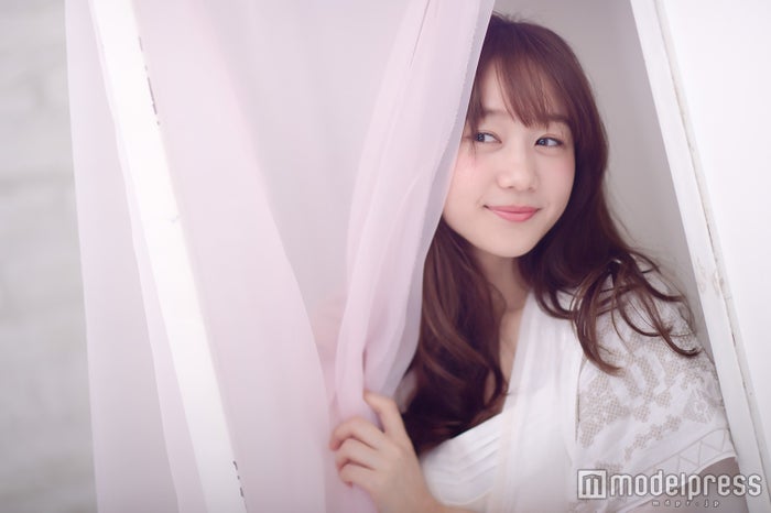 クォーターの美白美女 高田秋 日焼けはありえない 美肌 スタイルキープの秘訣 モデルプレス