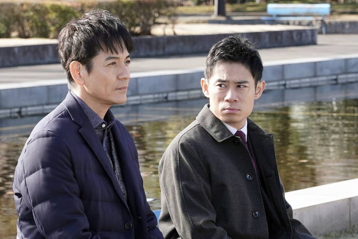 沢村一樹、伊藤淳史/「絶対零度~未然犯罪潜入捜査~」第5話より(C)フジテレビ