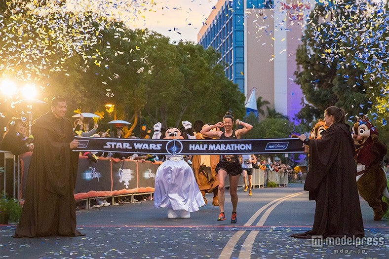 ミッキー＆ミニーも駆けつける 初開催「スター・ウォーズ」マラソンに2