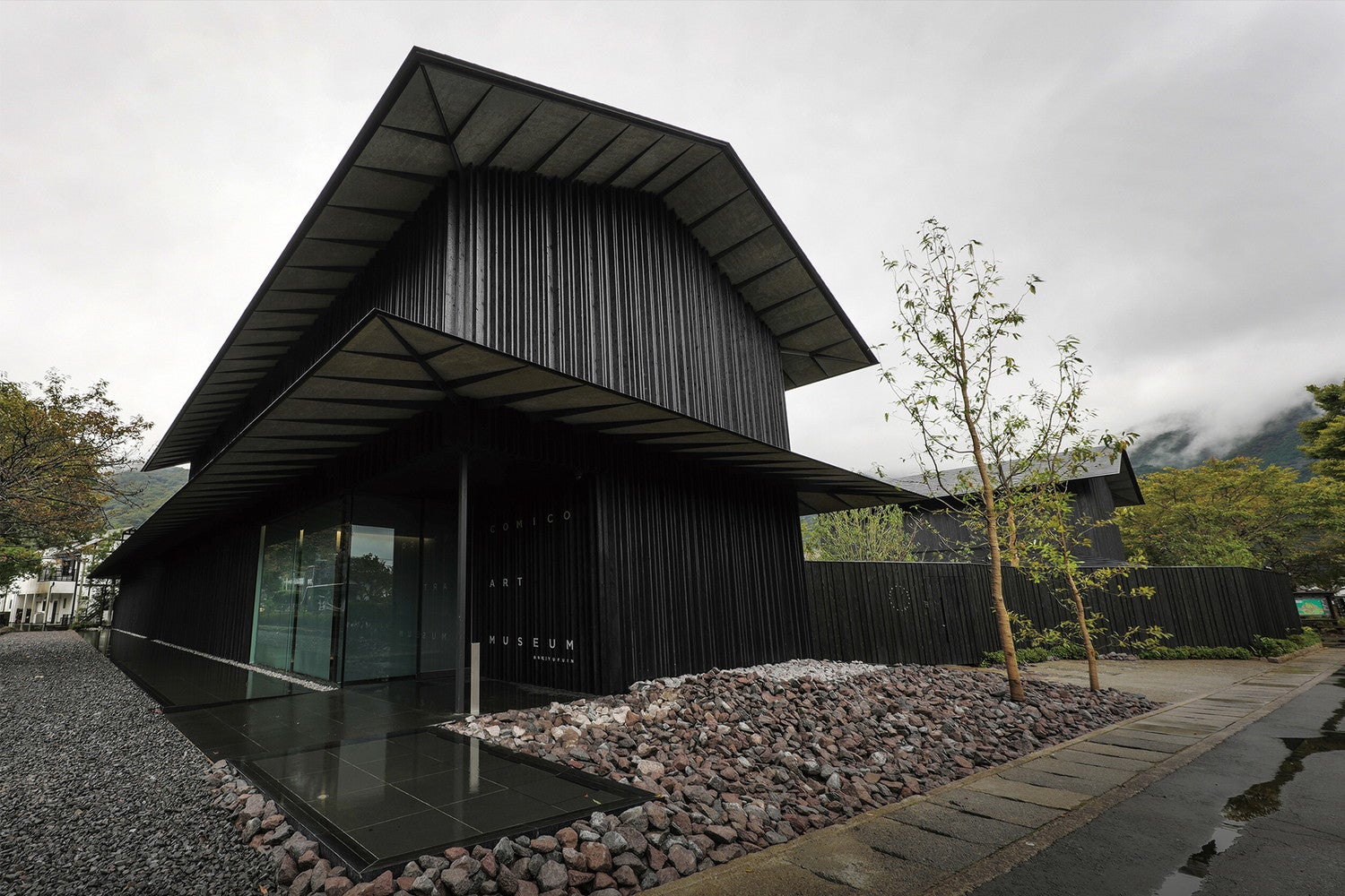 COMICO ART MUSEUM YUFUIN（C）NHN JAPAN Corp．