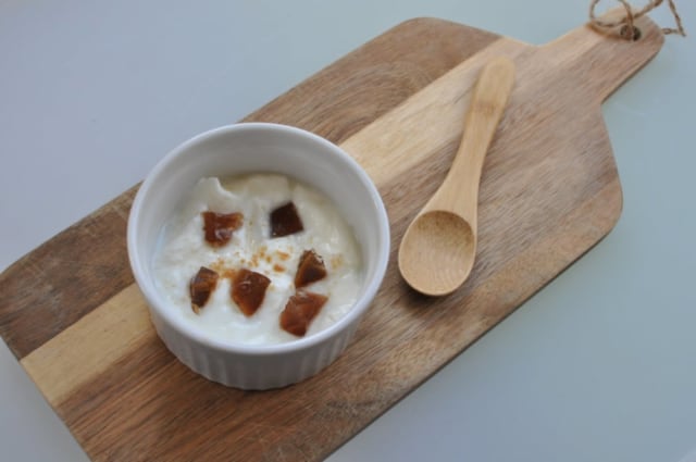 シンプルだから何にでも合う！成城石井の「栗羊羹ミニ」ヨーグルトに入れて