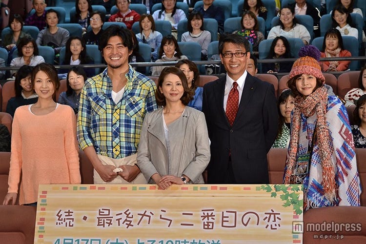 画像2 8 坂口憲二 小泉今日子の冷やかしに照れ顔 モデルプレス