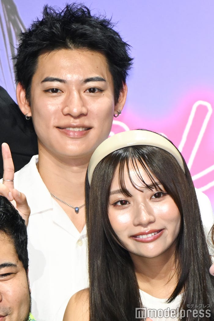 みれい&だいすけカップル(早川大輔、神山みれい)(C)モデルプレス