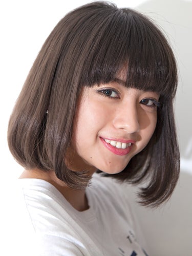 透明感を叶える暗めヘアカラー15選 大人の垢抜けは落ち着きのある色合いが モデルプレス