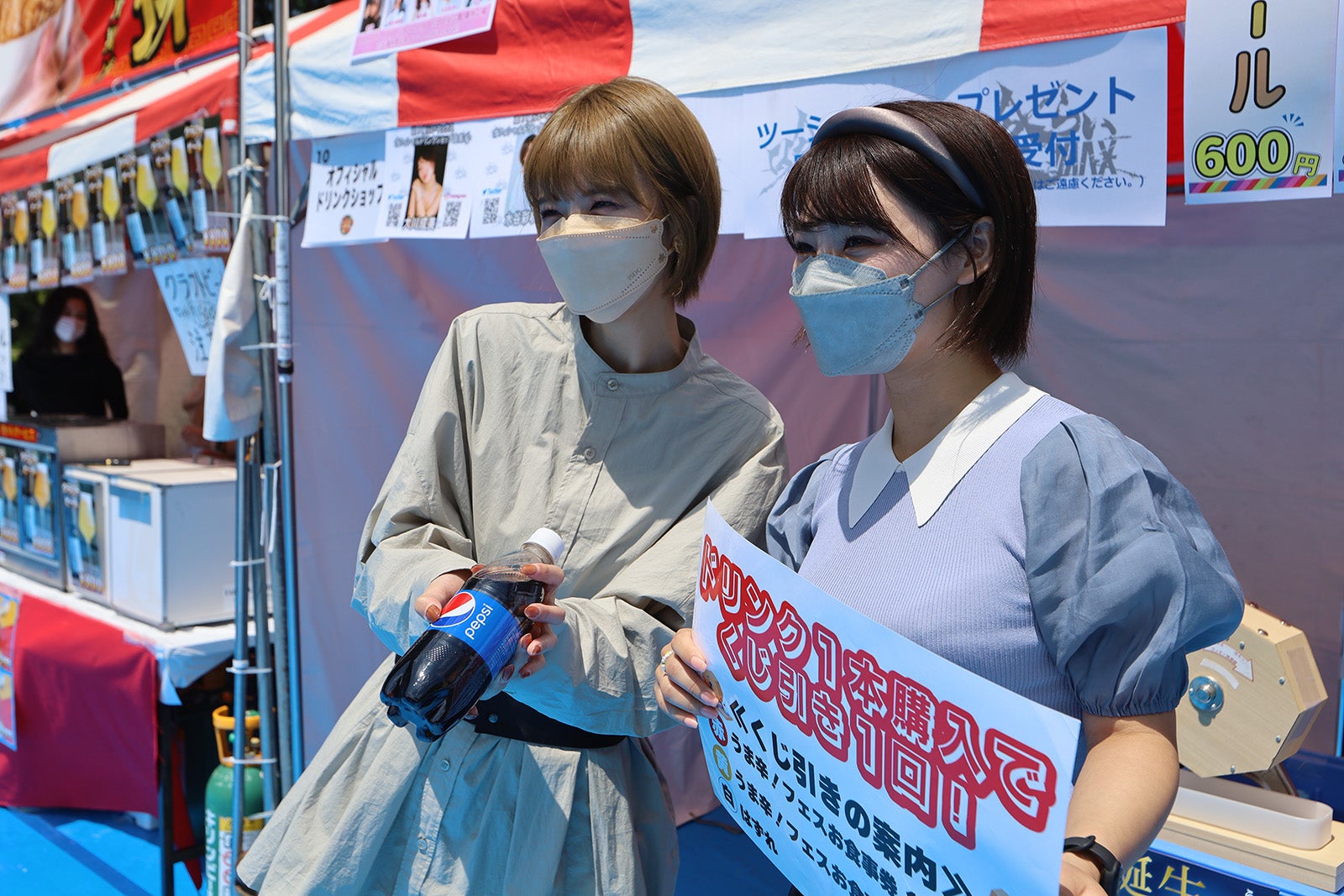 （左から）水谷彩咲、大川成美（提供写真）