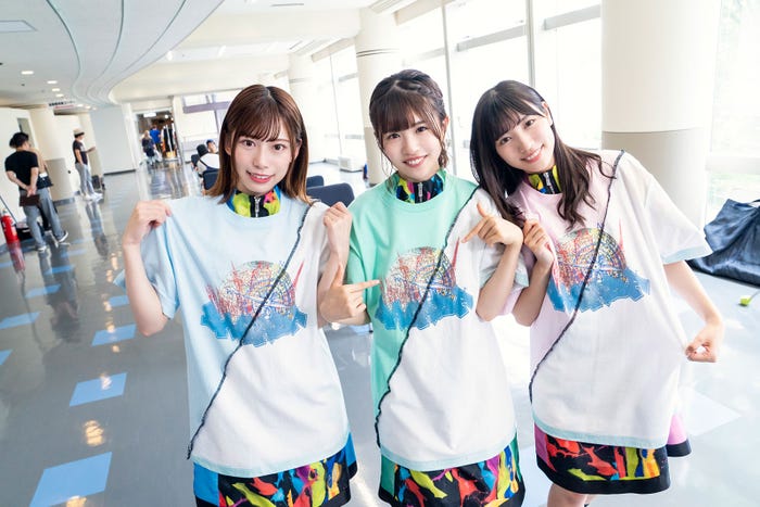 東村芽依、松田好花、河田陽菜/「DASADA」第8話より(C)「DASADA」製作委員会