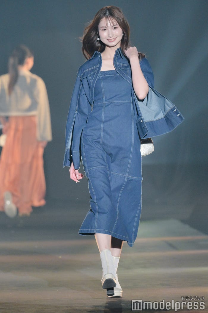 鈴木梨恩(C)モデルプレス