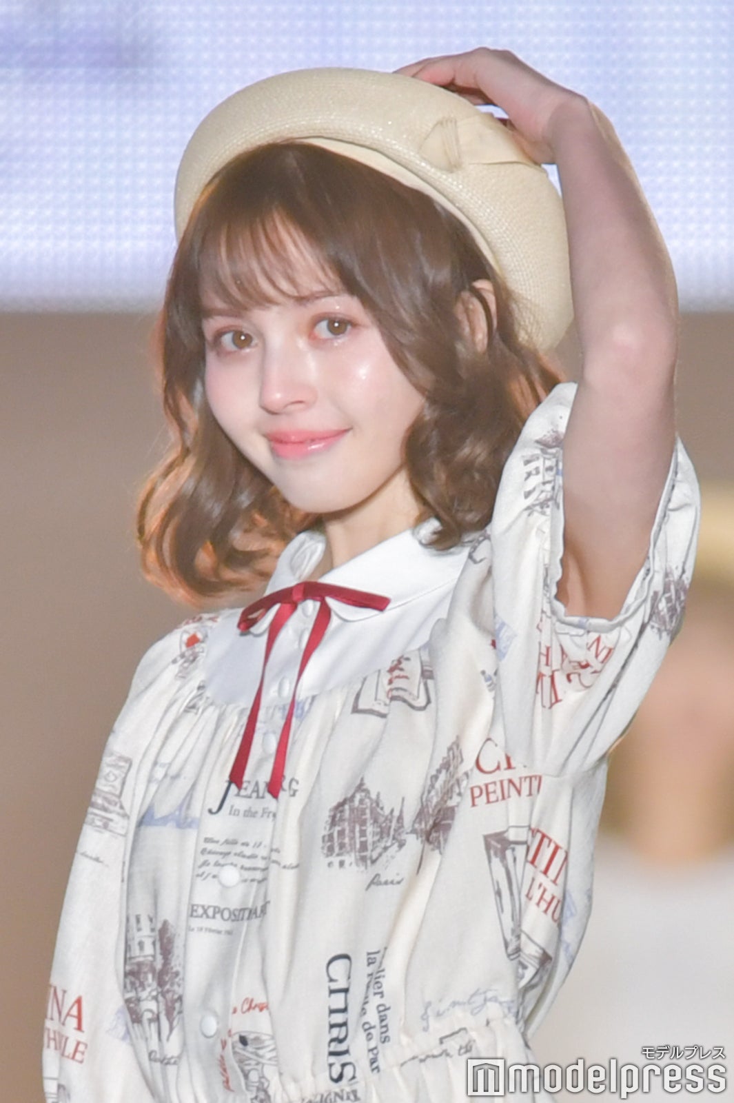  킫ELEeE:p[g218 	YouTube>27{ ->摜>940 