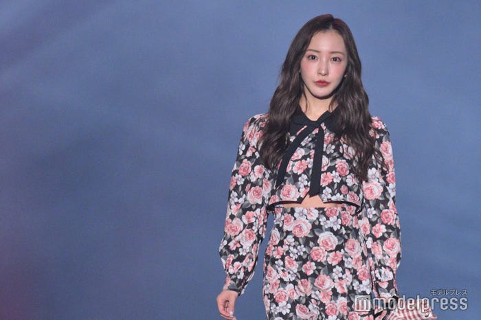 板野友美(C)モデルプレス