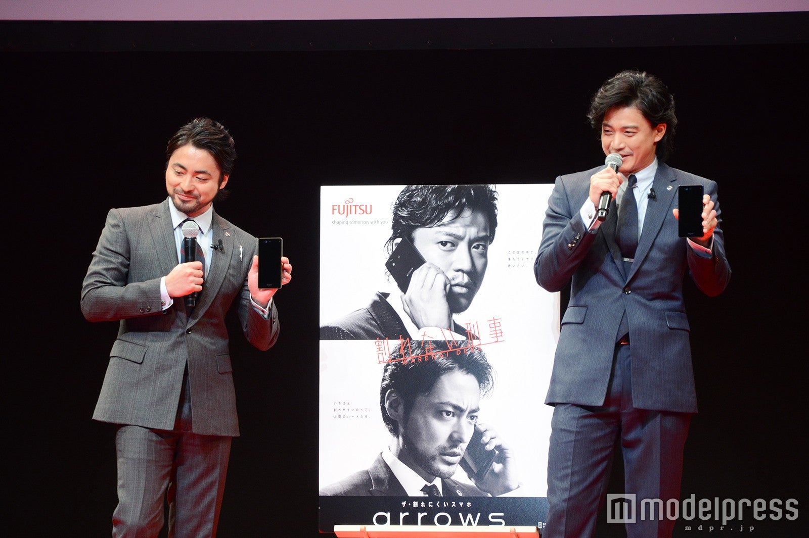 決めポーズは3回くらいやり直し（やりたいだけ）（C）モデルプレス