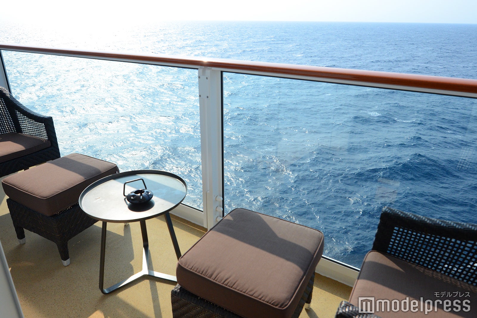 パレス スイート／大海原が広がるバルコニーからの眺めは最高（C）モデルプレス