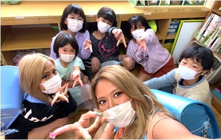 石垣千菜美、赤荻瞳ら（C）TBS