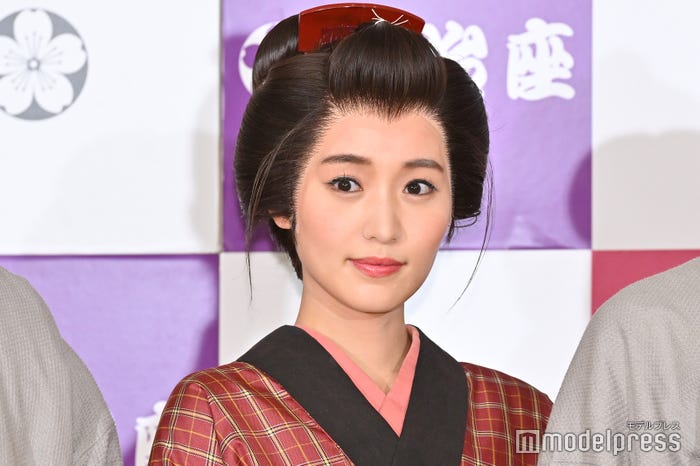 菅井友香(C)モデルプレス