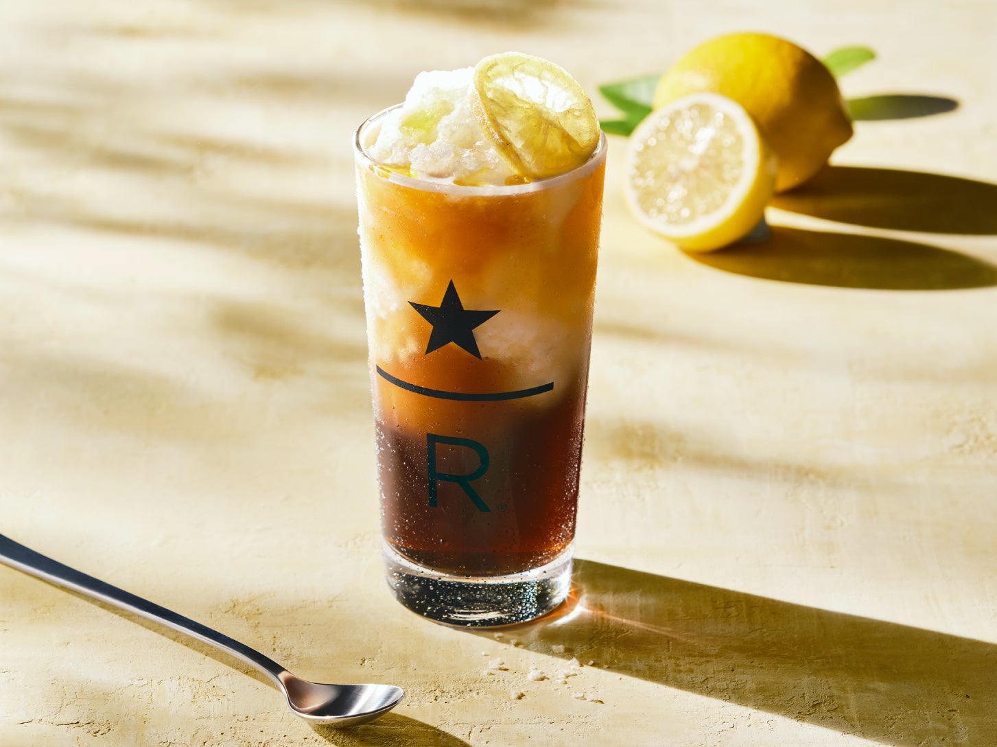 「フローズンクラッシュ コーヒーレモネード」（提供画像）