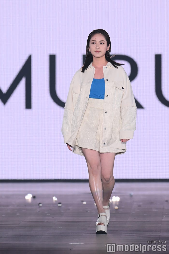 平祐奈「関コレ 2023 S/S」より(C)モデルプレス