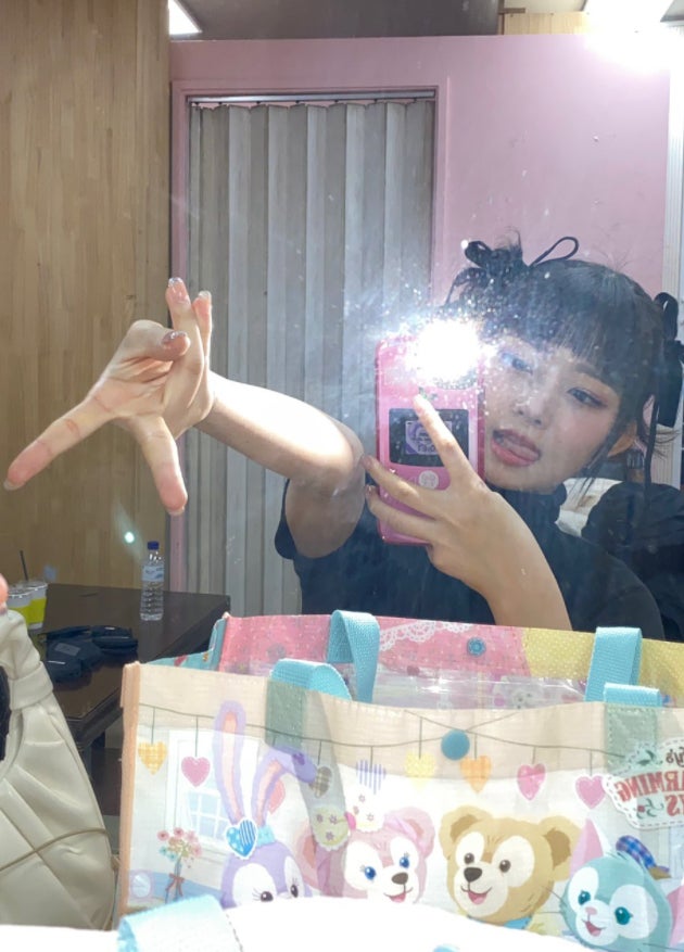 韓国アイドル界で“ギャルピース”ブーム　IVEレイ、Red Velvetジョイ、aespaジゼルも披露で注目殺到