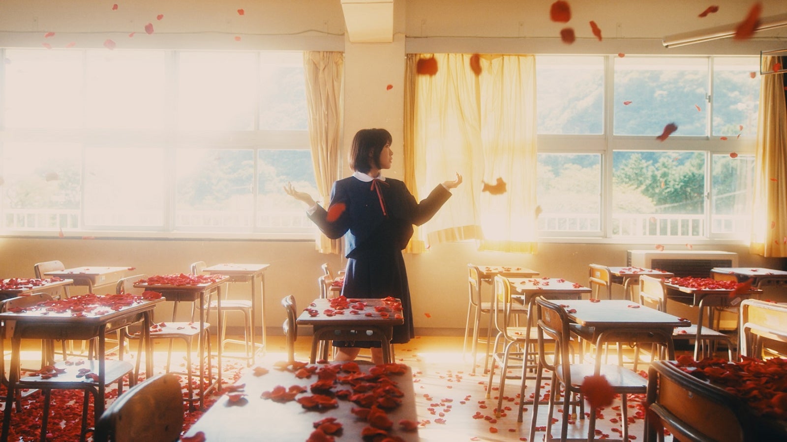 浜辺美波（写真提供：ソニーミュージックレーベルズ）