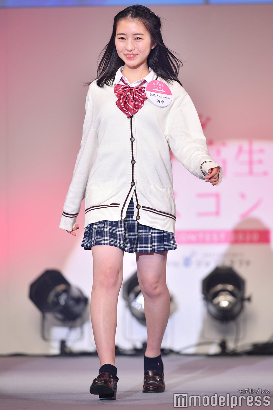 （C）モデルプレス