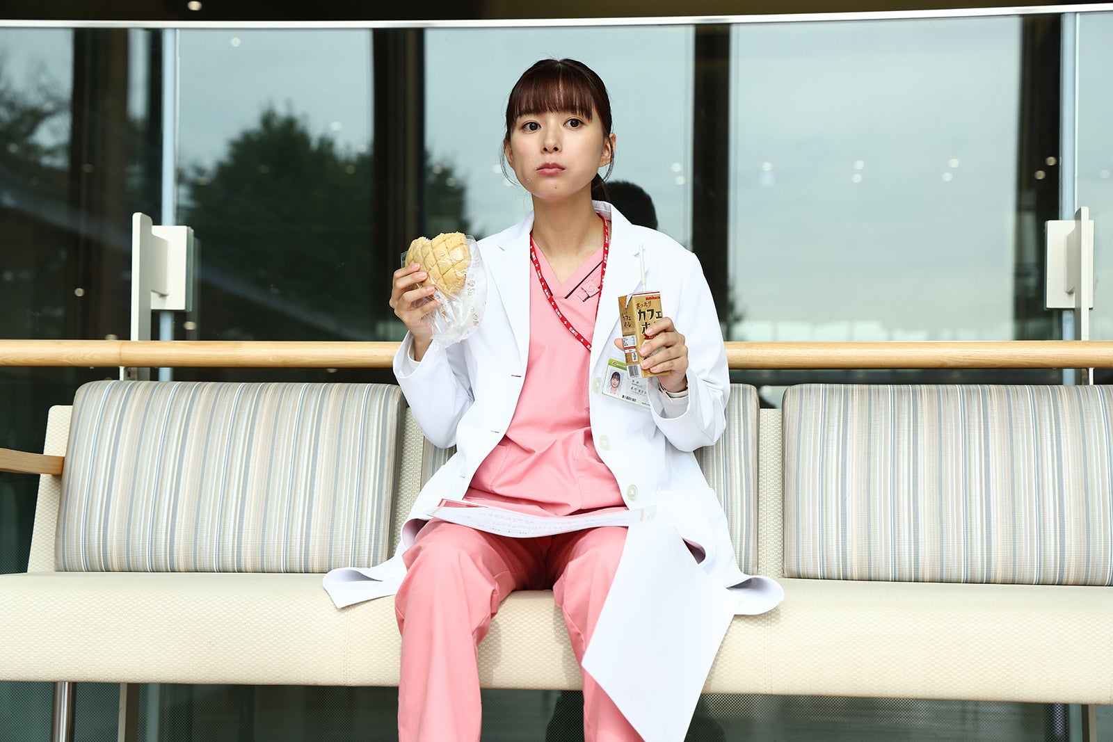 芳根京子「まどか26歳、研修医やってます！」第1話（C）TBS