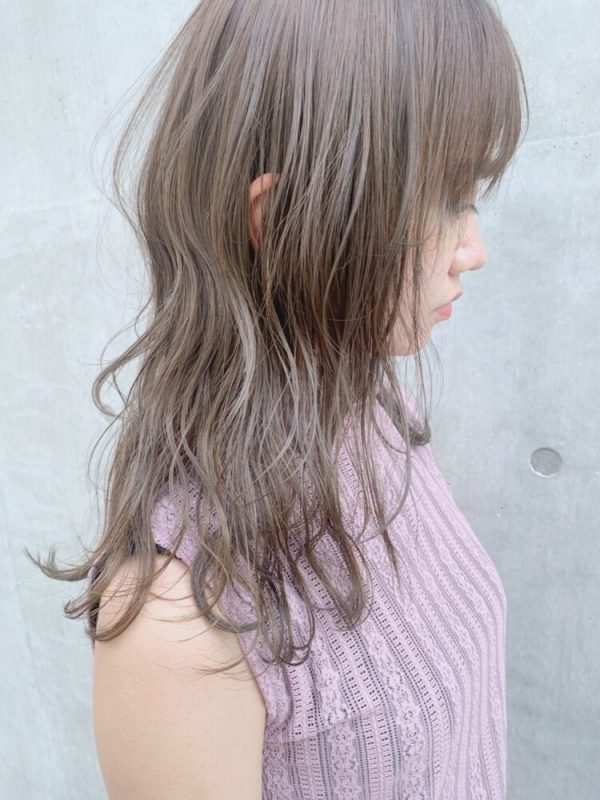 ブルベ夏 に似合う明るめの髪色って 垢抜けが叶うトレンドのヘアカラー モデルプレス