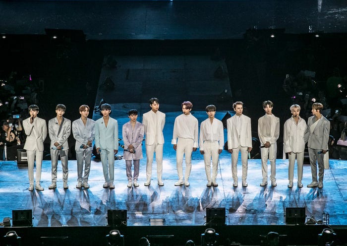 SEVENTEEN(写真提供:プレディスエンターテイメント)