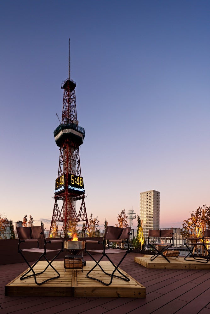 さっぽろテレビ塔を見上げるルーフトップ付き！北海道の新ホテル「ザ ロイヤルパーク キャンバス 札幌大通公園」