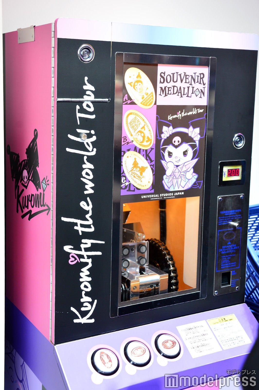 （C）モデルプレス